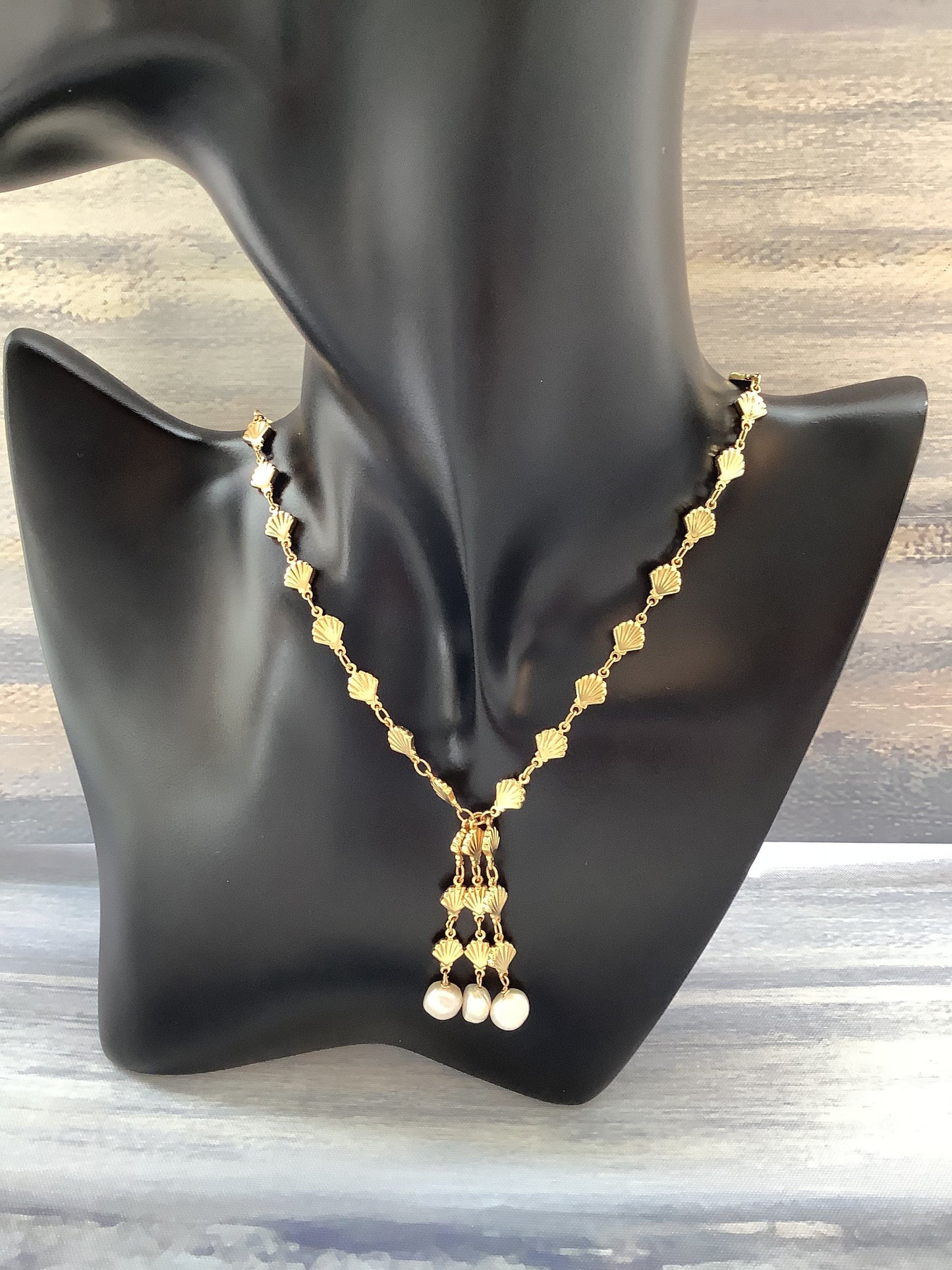 Ocean's Elegance: Gold-Filled Shell Necklace with Freshwater Pearl